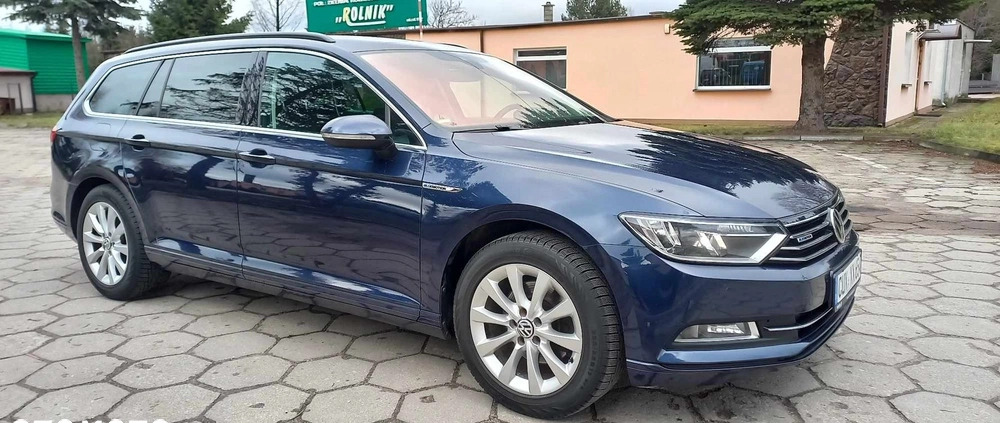 Volkswagen Passat cena 57800 przebieg: 232000, rok produkcji 2017 z Lubawa małe 596